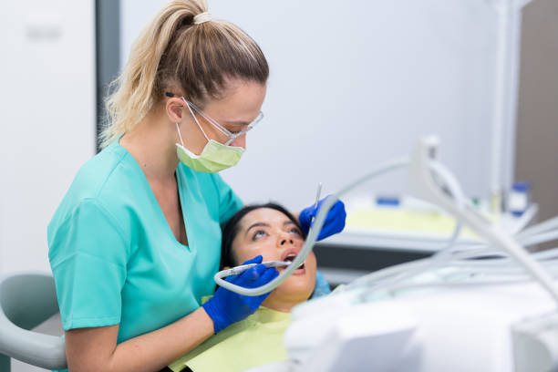 Best Emergency Dentist for Knocked-Out Tooth in Clifton, IL